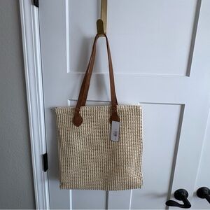 woven straw tote bag, brown faux leather straps, lightweight, summer, beach NEW
